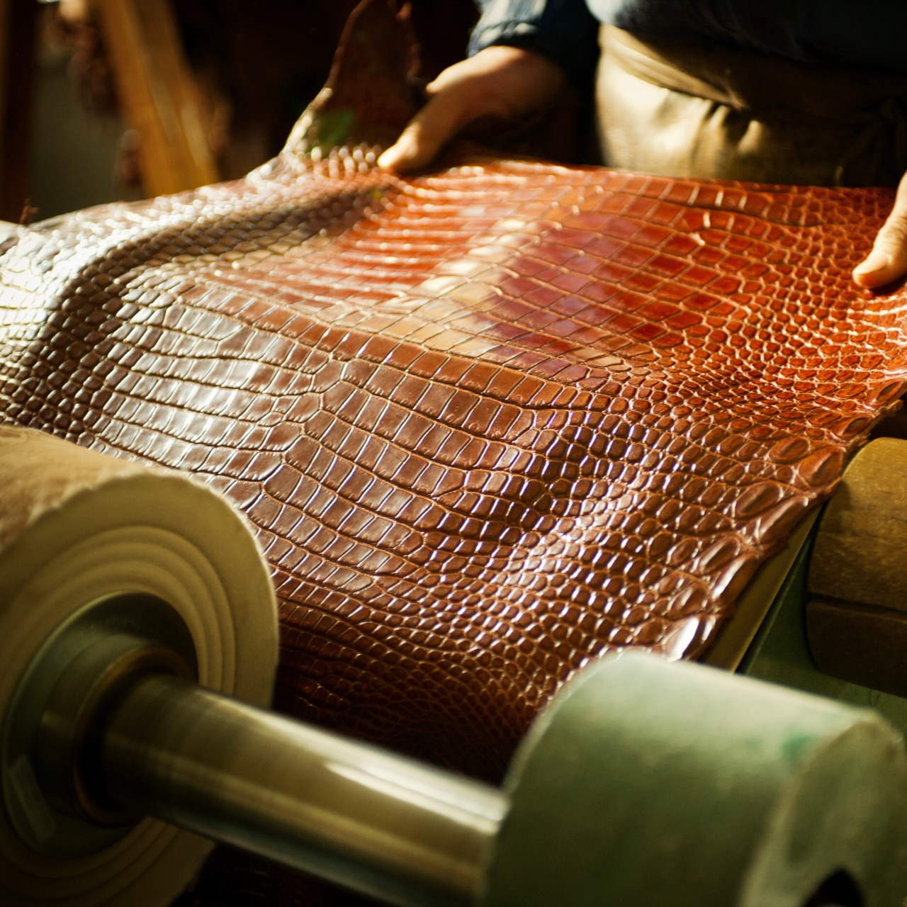 本クロコダイル 単名刺入れ（ローズピンク） | クロコダイル専門［藤豊  