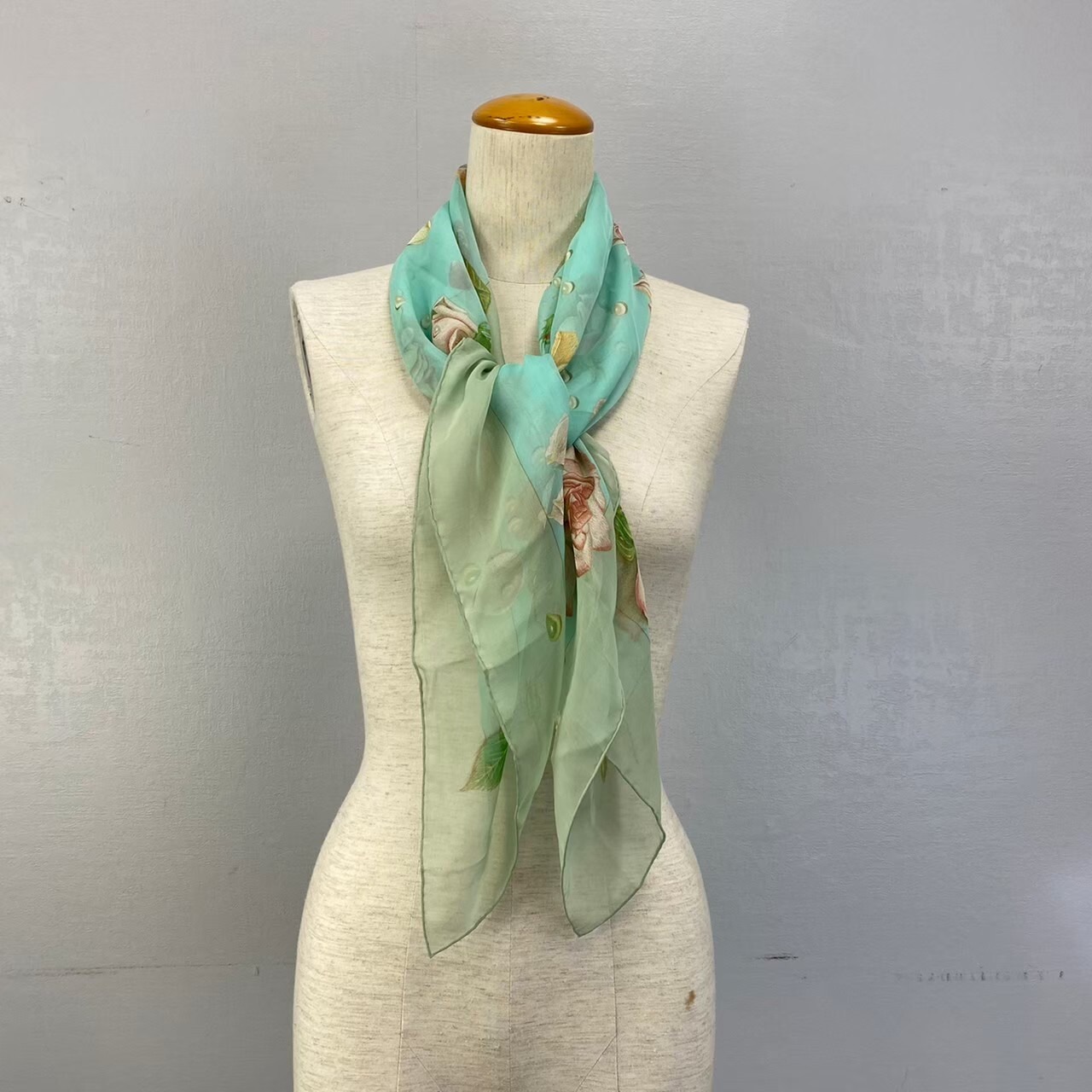 HERMES CARRES90 LA ROSEE Anne Gavarni LARGE SIZE SILK 100% SCARF 