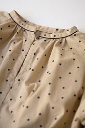 【suie】Polka dot gathered sleeve tunic/ポルカドットパフスリーブチュニック(ブラウン×ブラックドット)