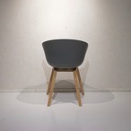 HAY ヘイ ABOUT A CHAIR アバウトアチェア ダイニングチェア アームチェア チェア 椅子 樹脂座面 オーク脚 北欧 モダン ホテルライク