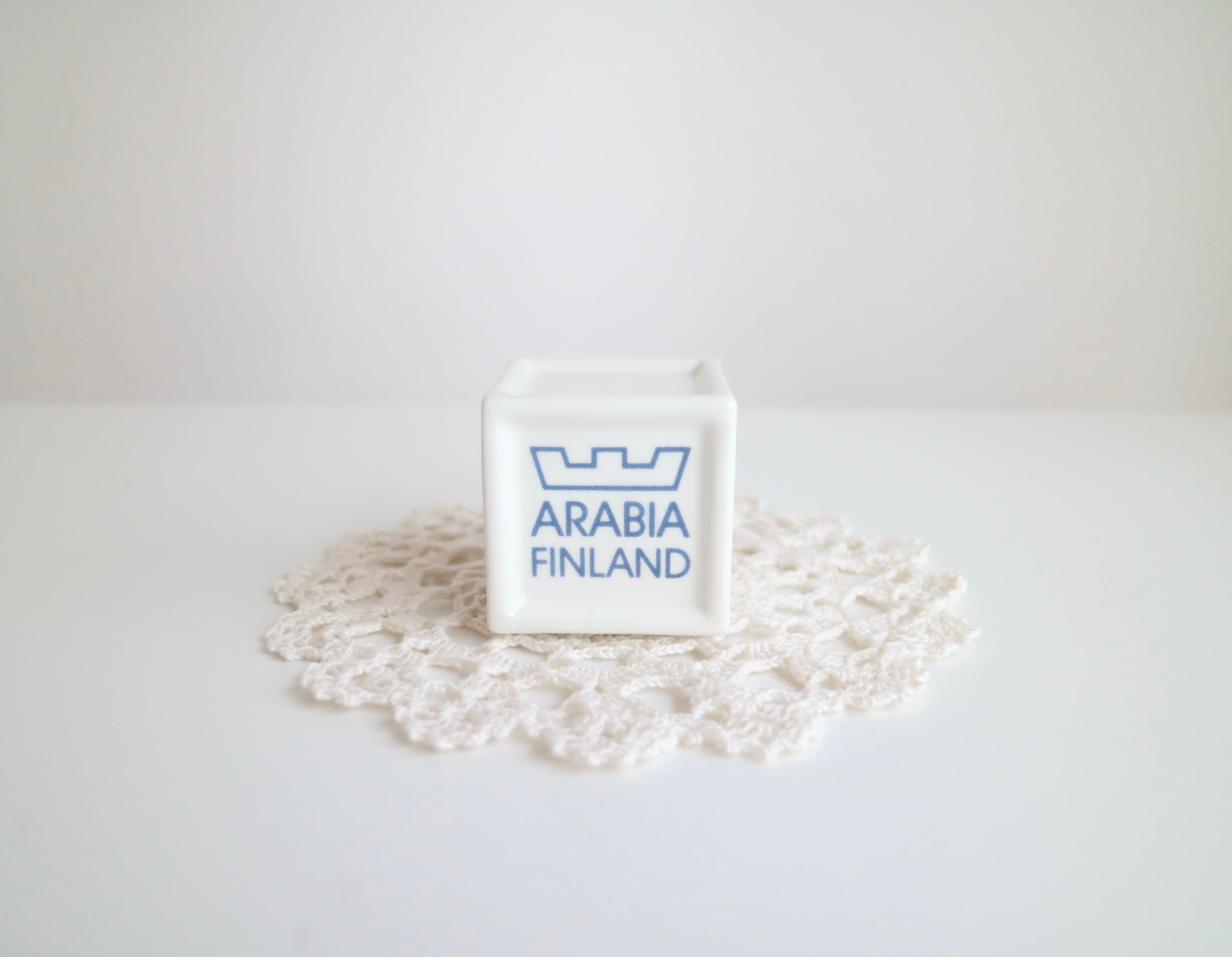 ARABIA / ディーラーサイン No.5946 | Taloni 〜北欧ヴィンテージ食器