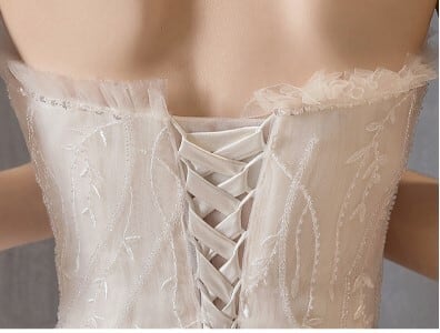 豪華！ ウエデ ィングドレス ホワイト 高級刺繍 プリンセスライン