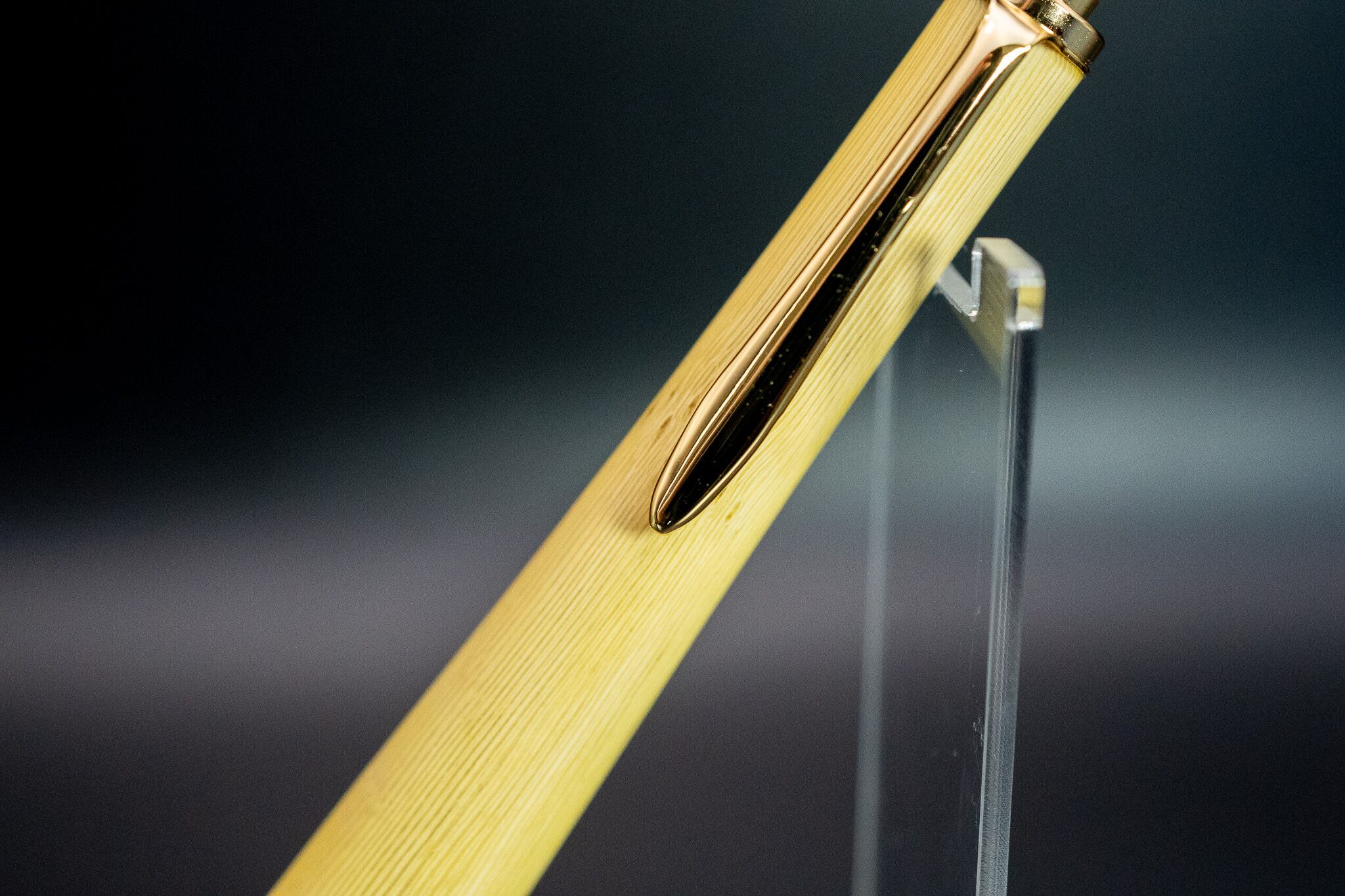 【難を転じて福となす】 南天 gold MP