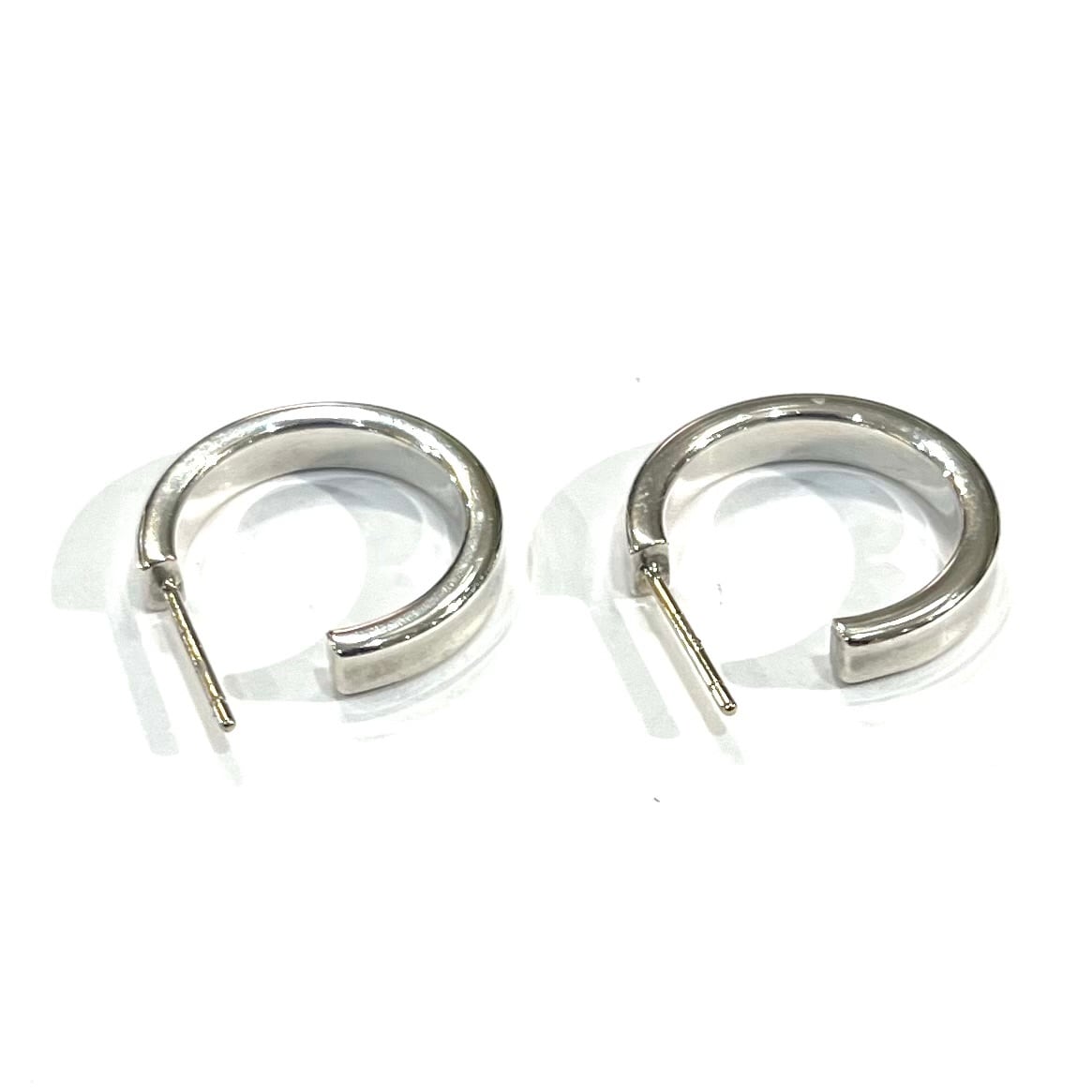 希少【TIFFANY&CO.】【ピアス】2656 T&CO SV925／1997刻印／華奢