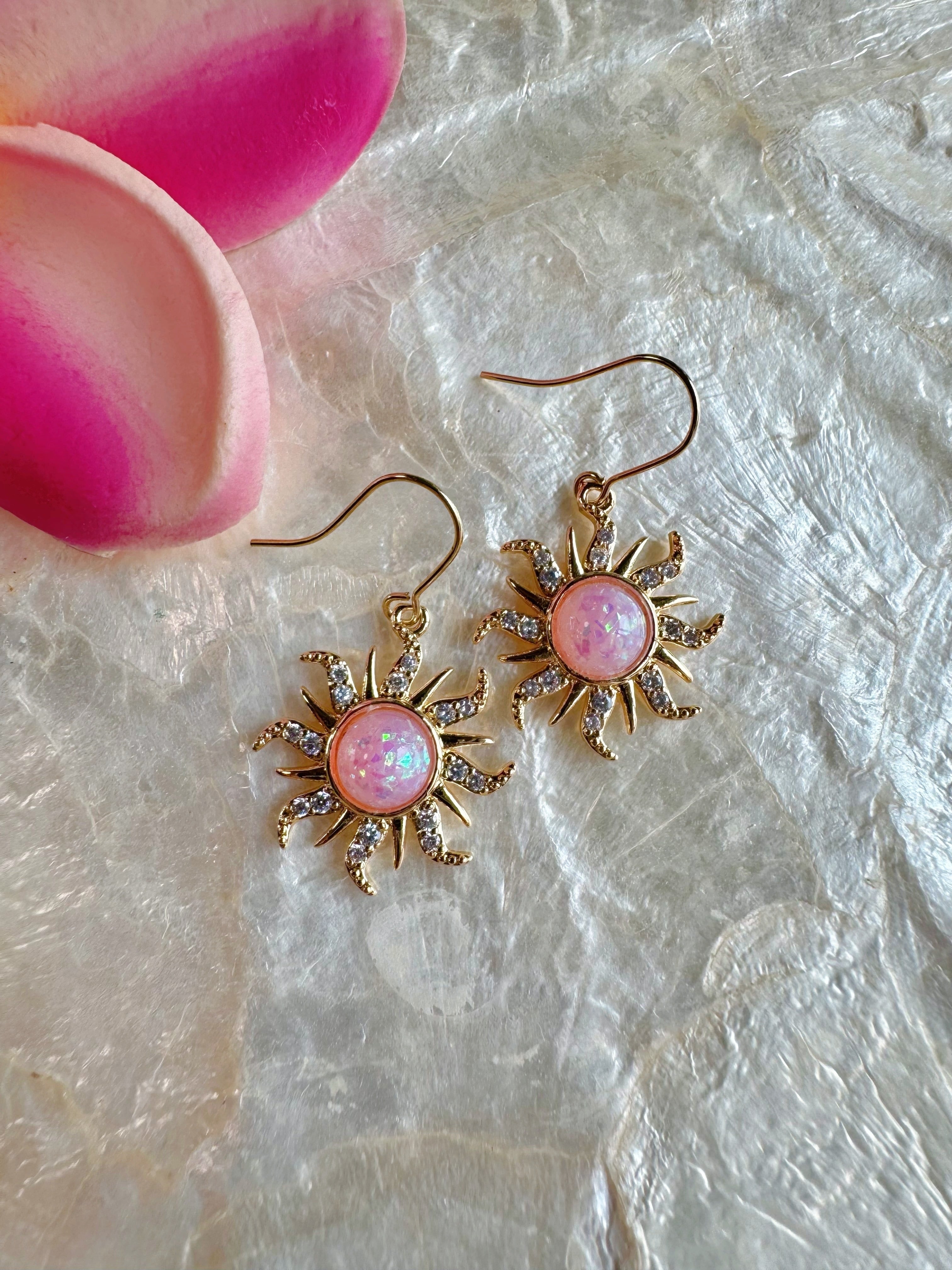 lā Sun earrings(太陽ピアス、イヤリング) | Manoalino