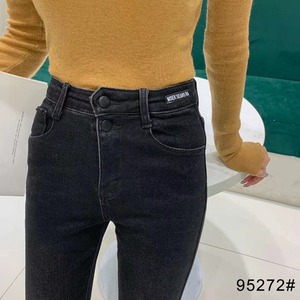 ロールアップデニムパンツ