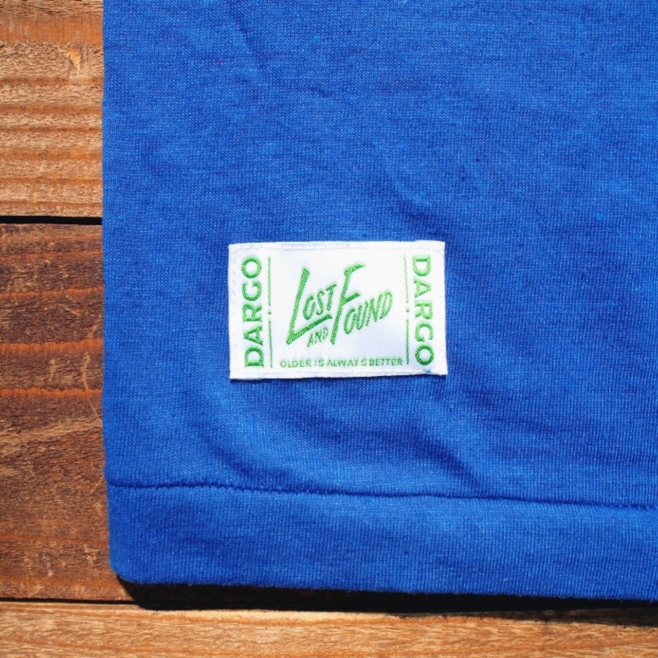 【LOST AND FOUND】"HAVE A HAPPY DAY" Vintage Raglan T-shirt (BLUE × RED)