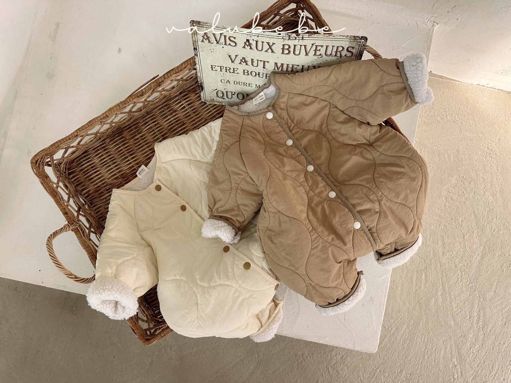 【予約】Ttasoom Dumble Suit (Bebe)