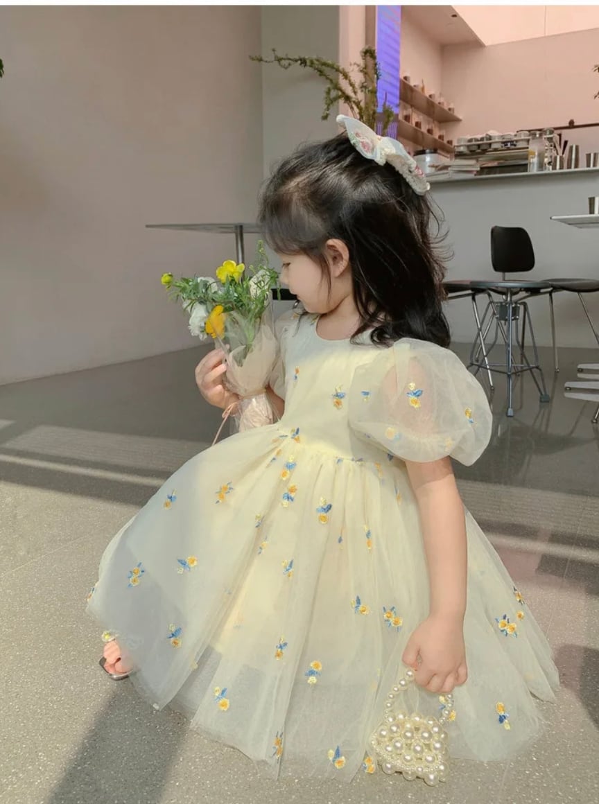 フラワーチュールドレス•••••••••••海外子供服 韓国 プチプラ フォト キッズ 撮影 ワンピース 花柄 イベント 女の子 発表会