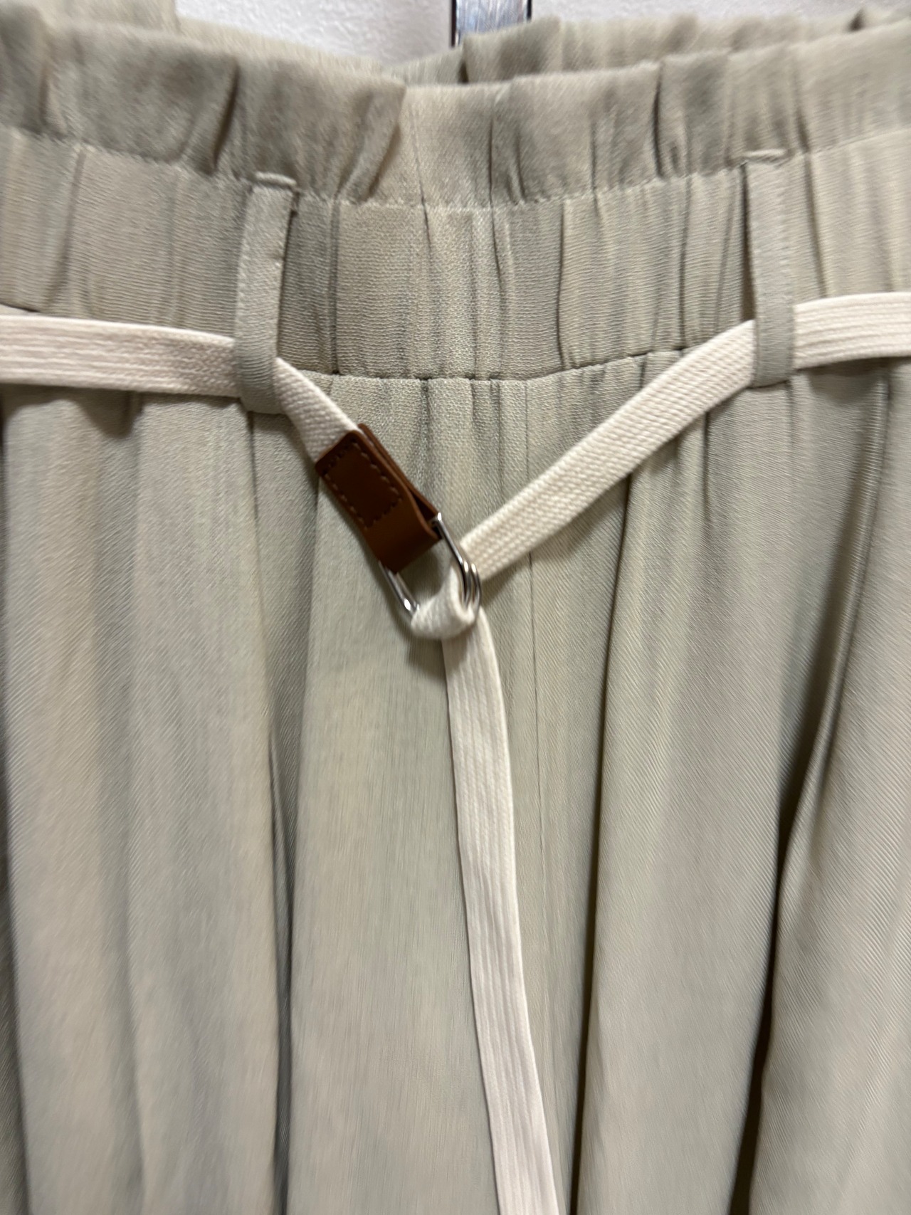 【LUGIVA】リネンライク　サイドフリンジパンツ　102607