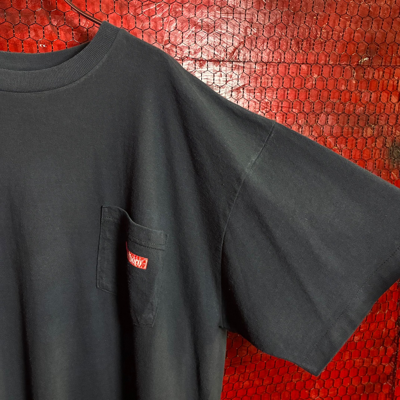 90s USA製 DELTA Marlboro ポケットTシャツ　黒　バックプリント　タバコTシャツ
