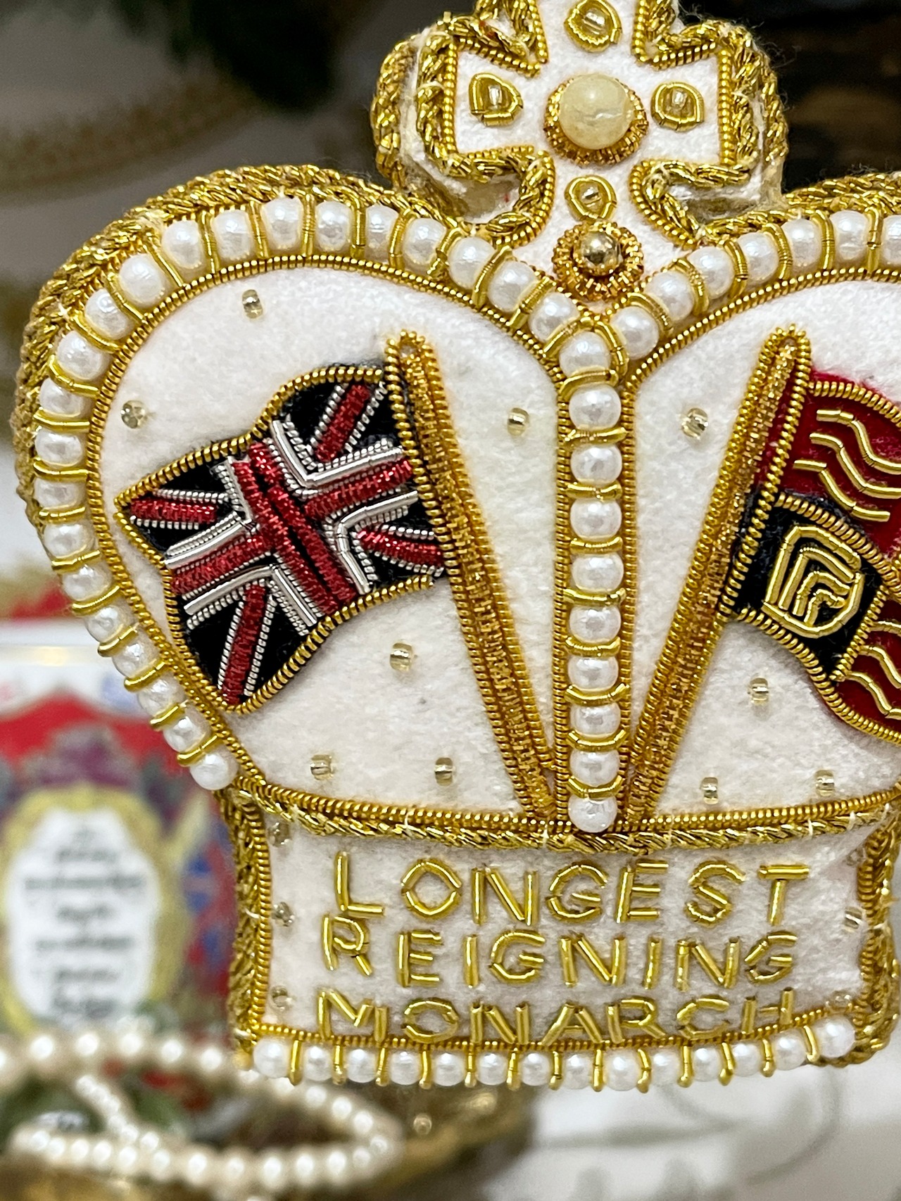 40%OFF『Westminster Abbey』ウエストミンスター ホワイトカラー オーナメント Longest Reigning Monarch Decorationの画像03