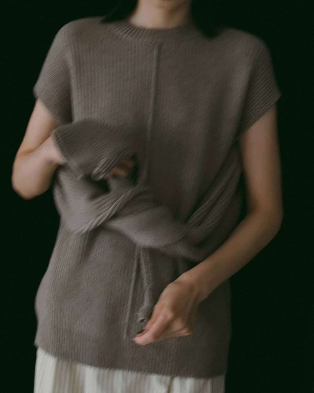 anuke 】Slit Rib Knit | valance 福井|レディース セレクトショップ anuke 】Slit Rib Knit | valance 福井|レディース セレクトショップ