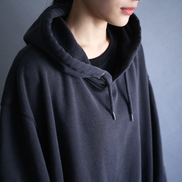 "Carhartt" sleeve printed super over size black sweat parka