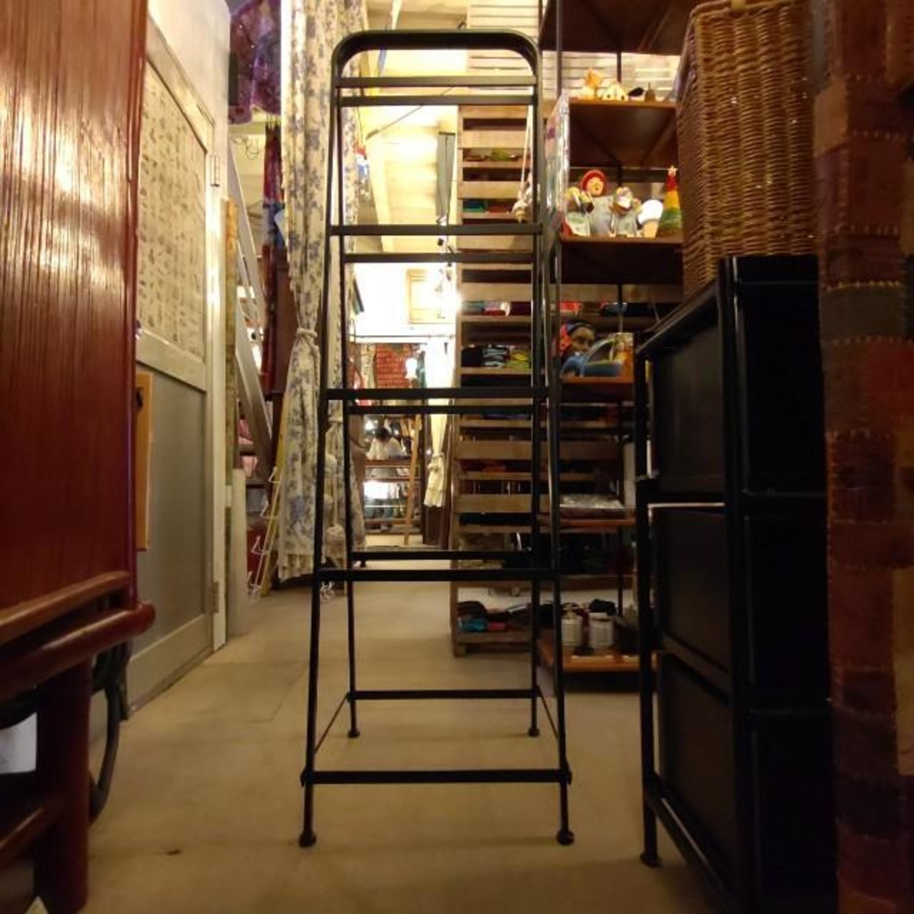 Iron Rack Stand High　Simple Stole Clothes　Bag　Storage　For gardening Exhibition Desplay shelf