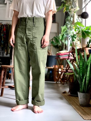 British army light weight  fatigue pants　“size 84“