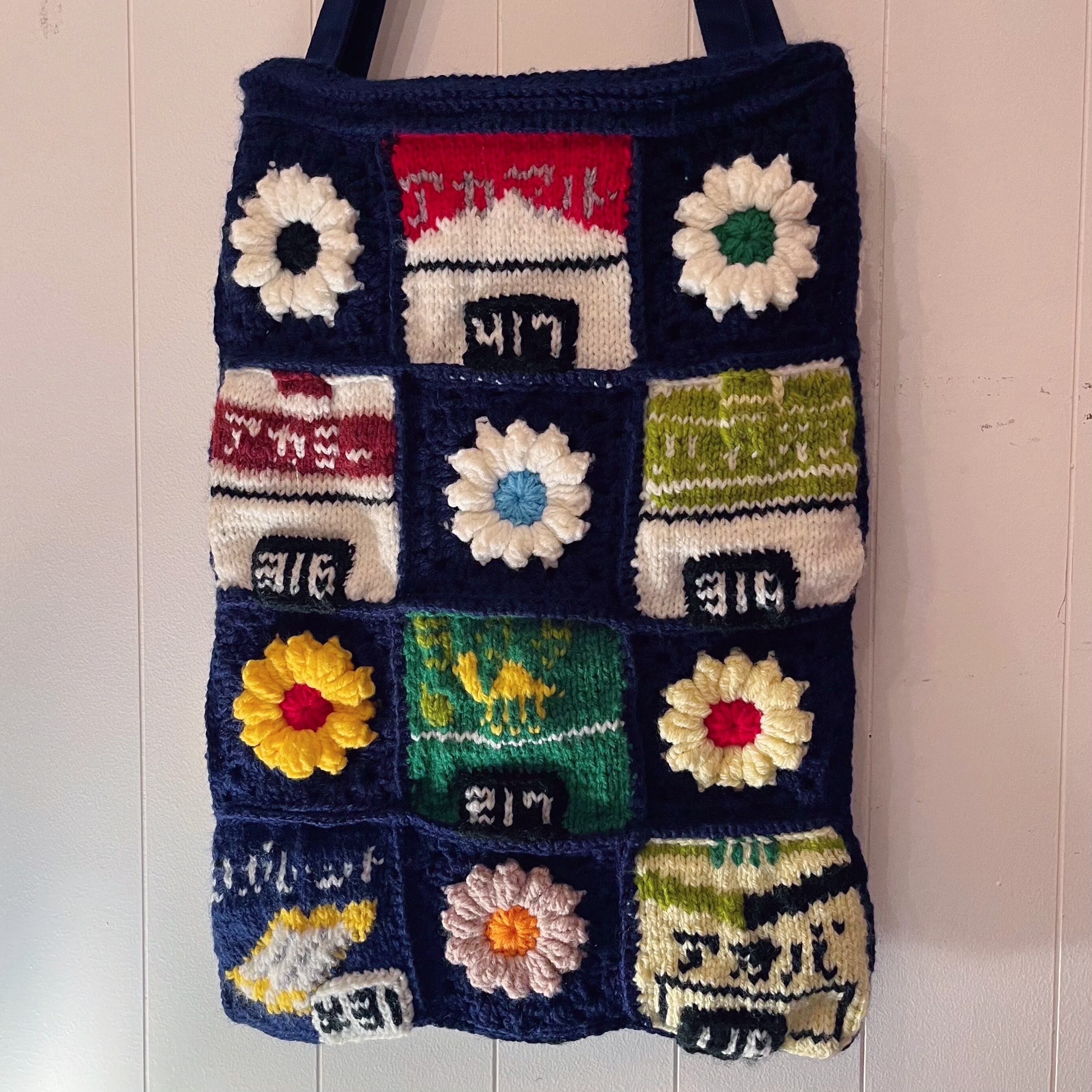 original / cigarette display rack knit tote bag