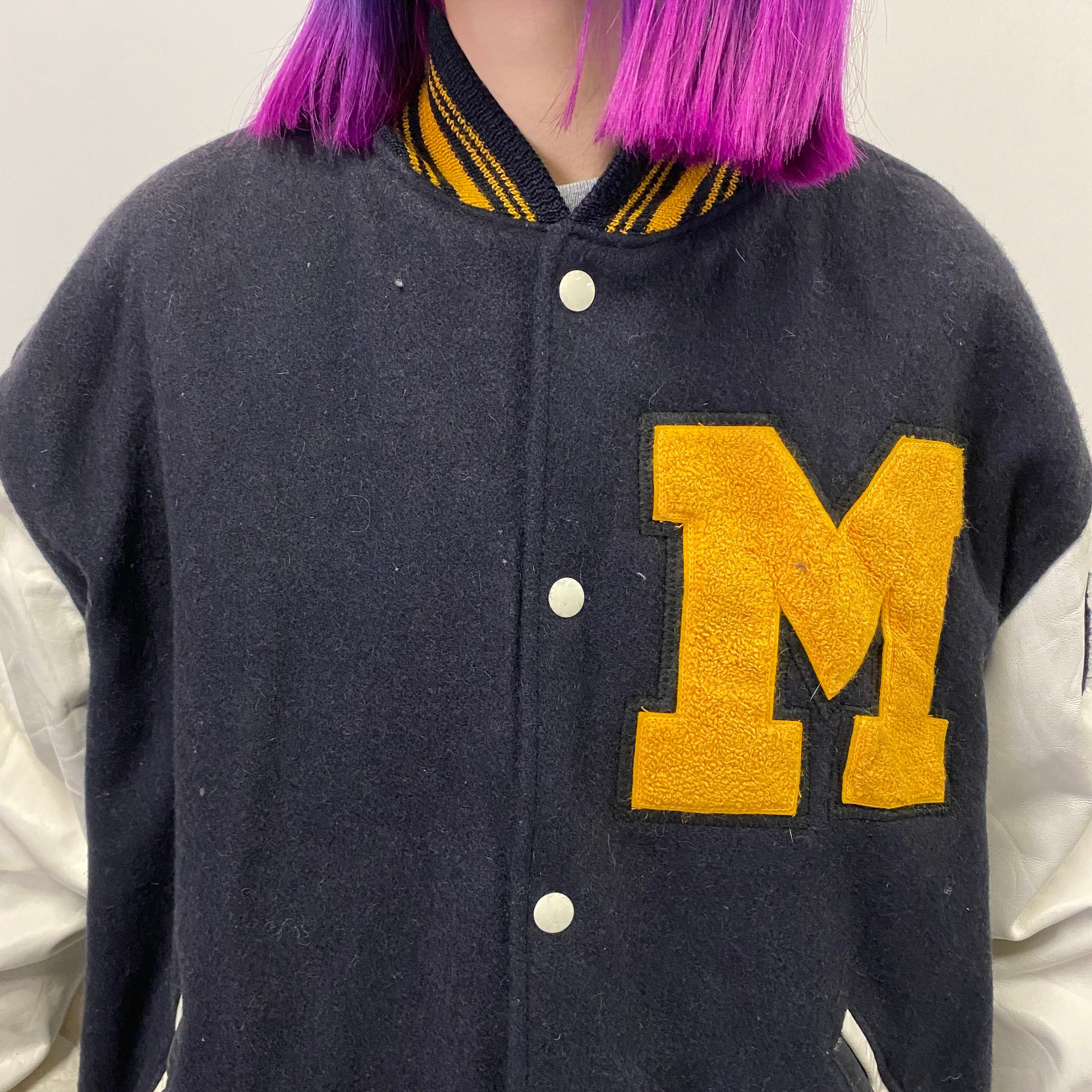 NEFF made in あざとい usa 80s スタジャン 短丈 売買された 