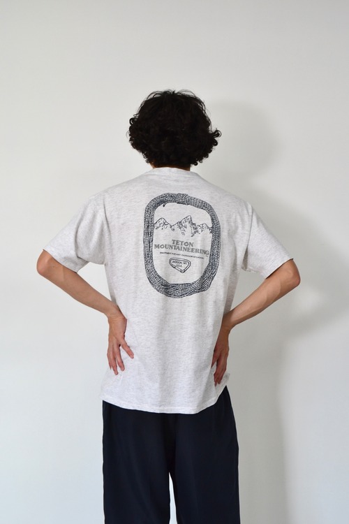 90s USA製 ONIETA mountain print T-shirt