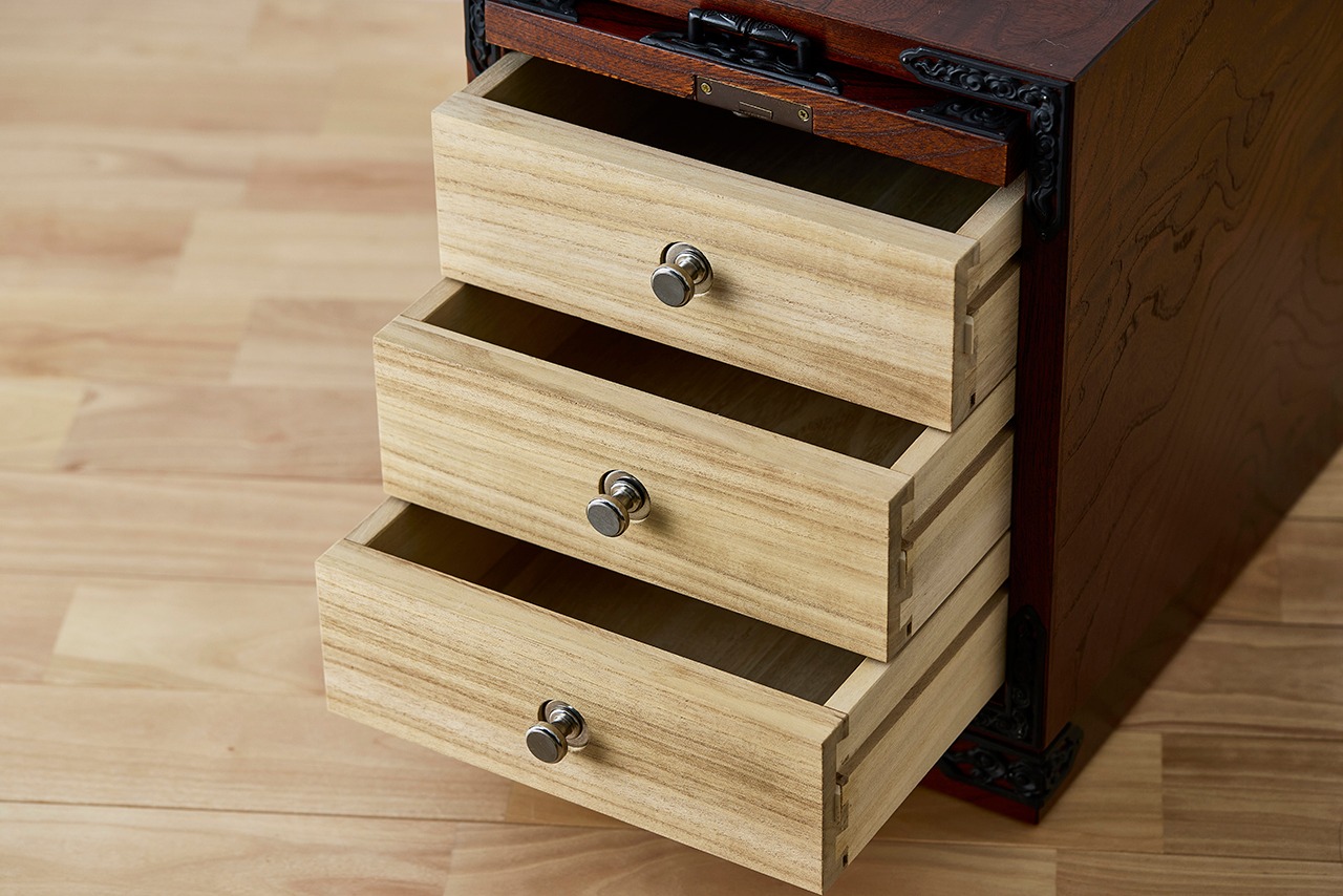 01　欅　小箪笥　からくり手文庫　鍵付き