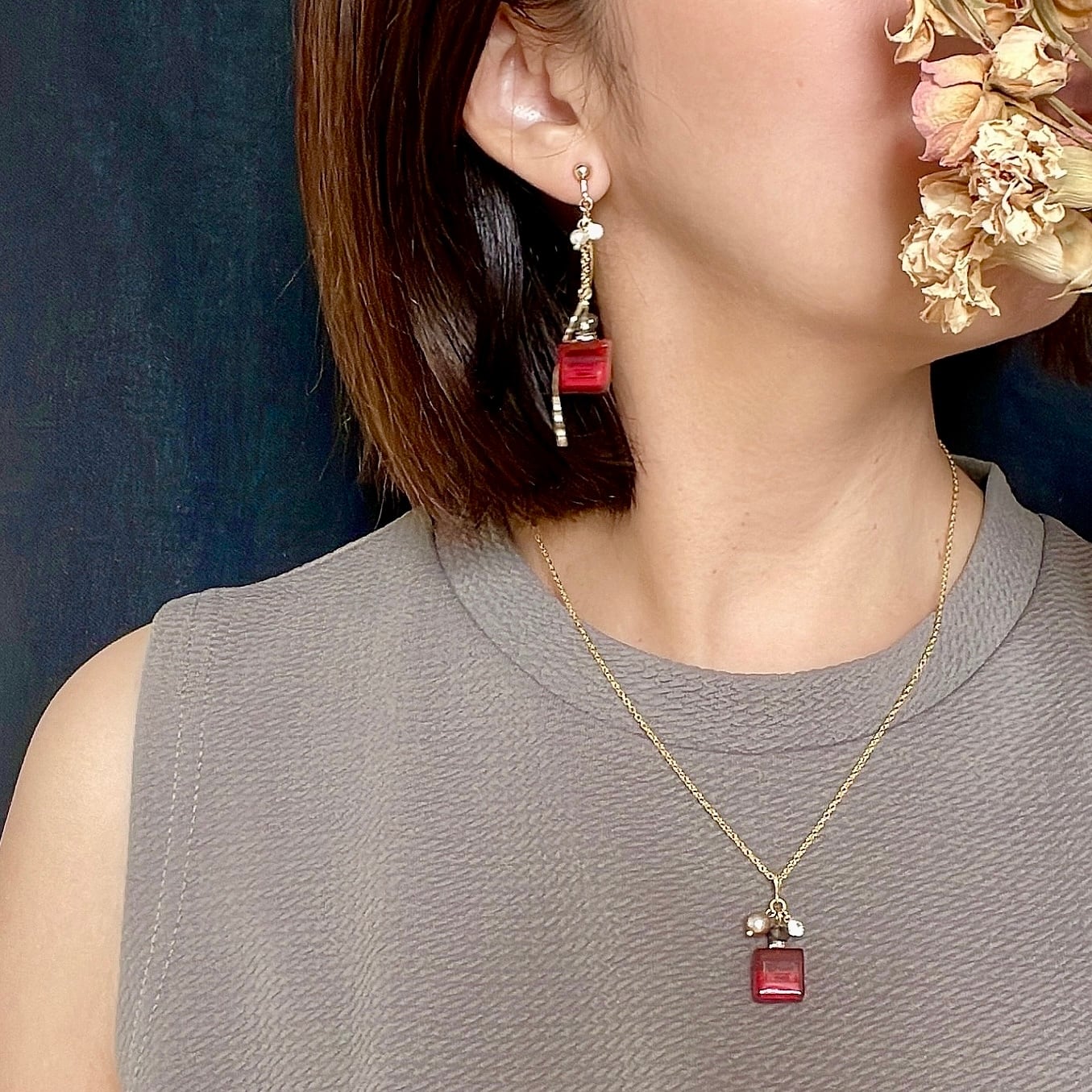 ミニチュア香水瓶♡リトルウッズレジン アシメピアス/イヤリング✩.*˚