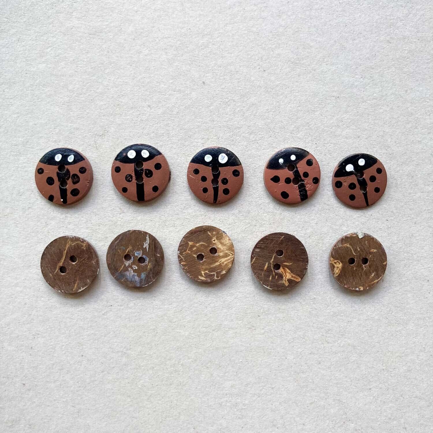 ボタンと近寄る昆虫 ANIA Insect Catcher| ANIA Animal Adventure|Limited edition and new