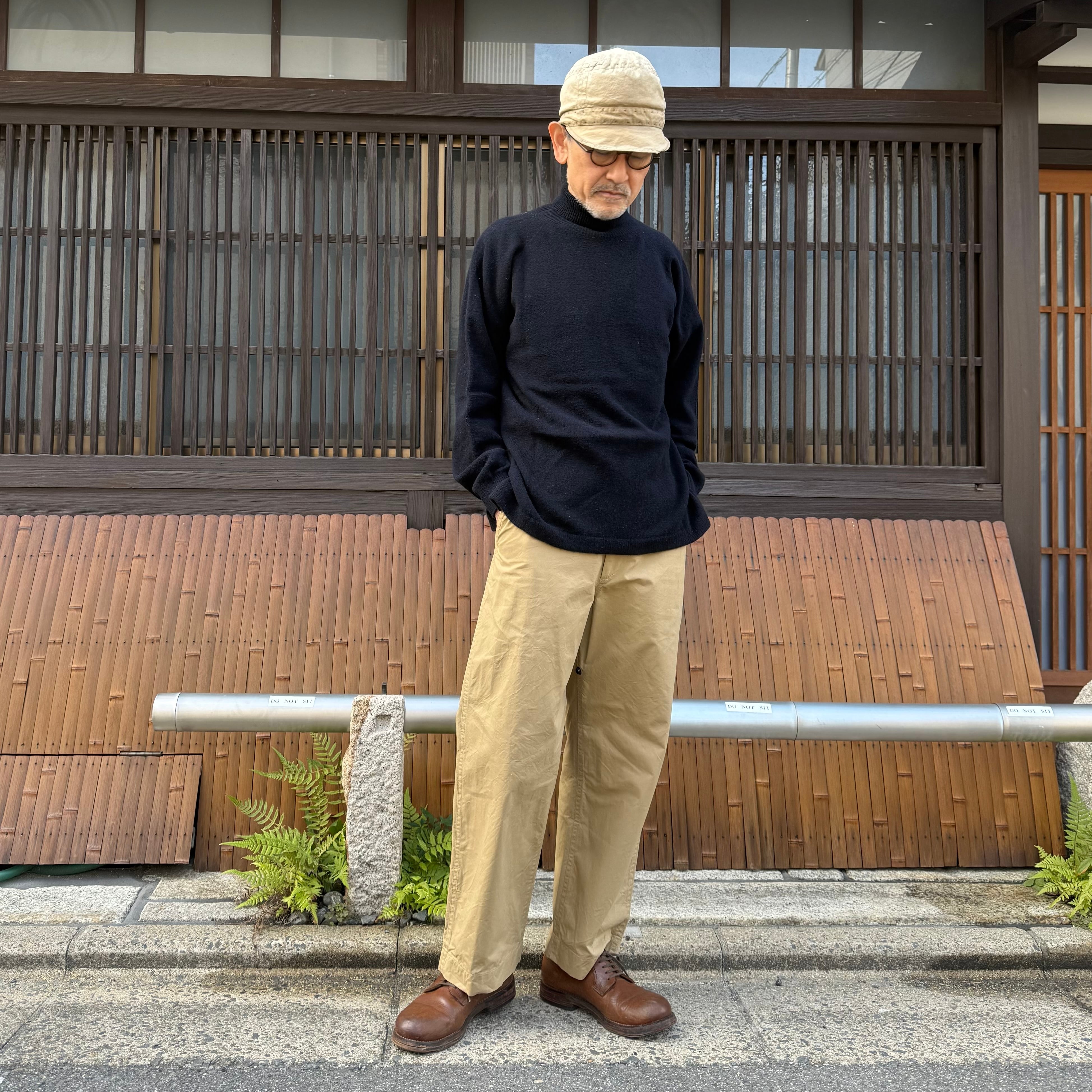 MITTAN KN-34 ウルグアイウールタートルセーター 濃紺