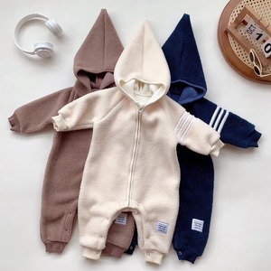 【冬作】フード付きボアオールインワン