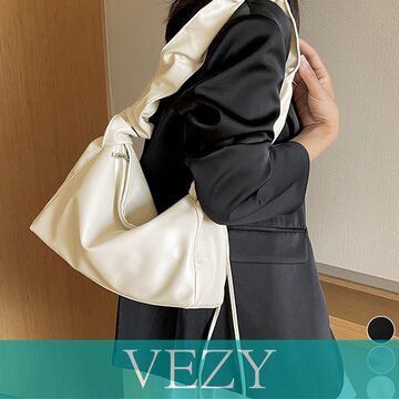 RL【COMPACT HALF MOON BAG LIMONTA -Black-】 | PAY ID