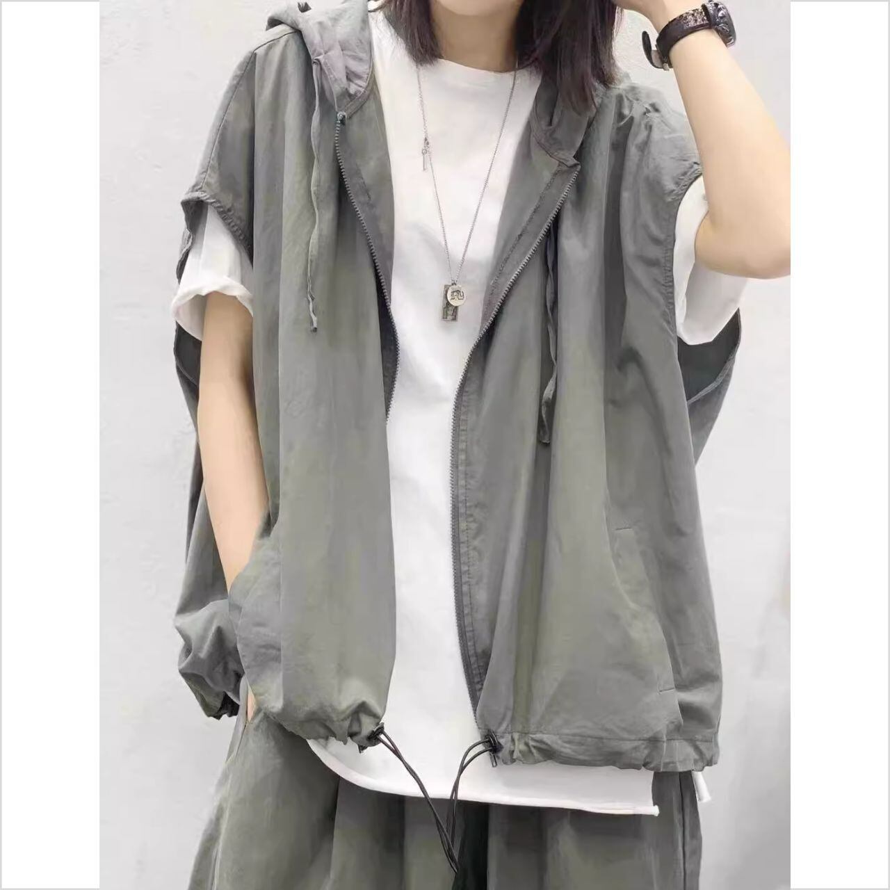 フード付き ドロップショルダー ゆるシルエットベスト Ln00332