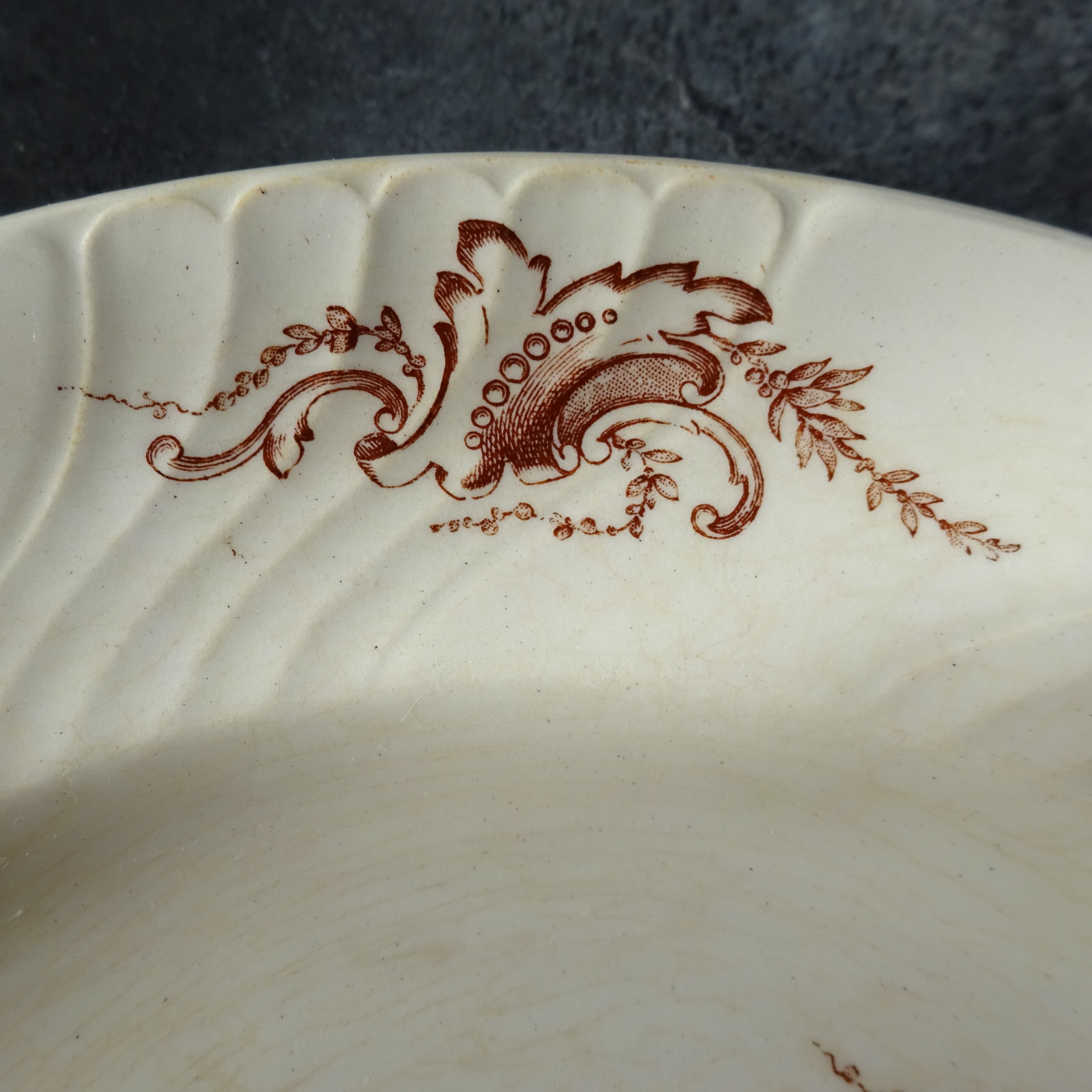 【 Épuisé 】KG Lunéville  modèle《Rocaille》Assiette plate (C)