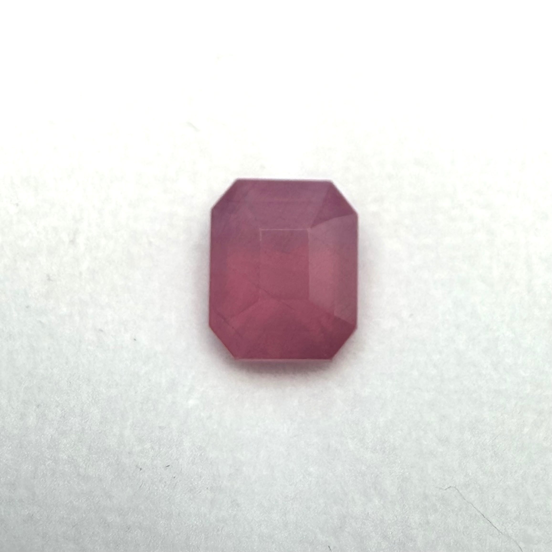 ストロベリーキャンディなミルキースピネル