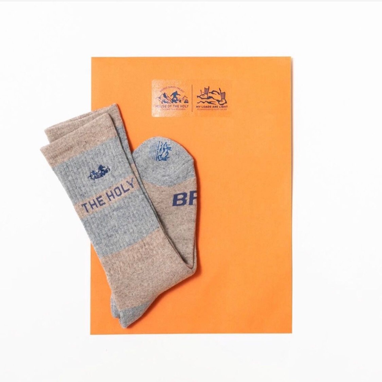 MY LOADS ARE LIGHT BIGFOOT SURVEY PROJECT  exclusive ver. SOCKS