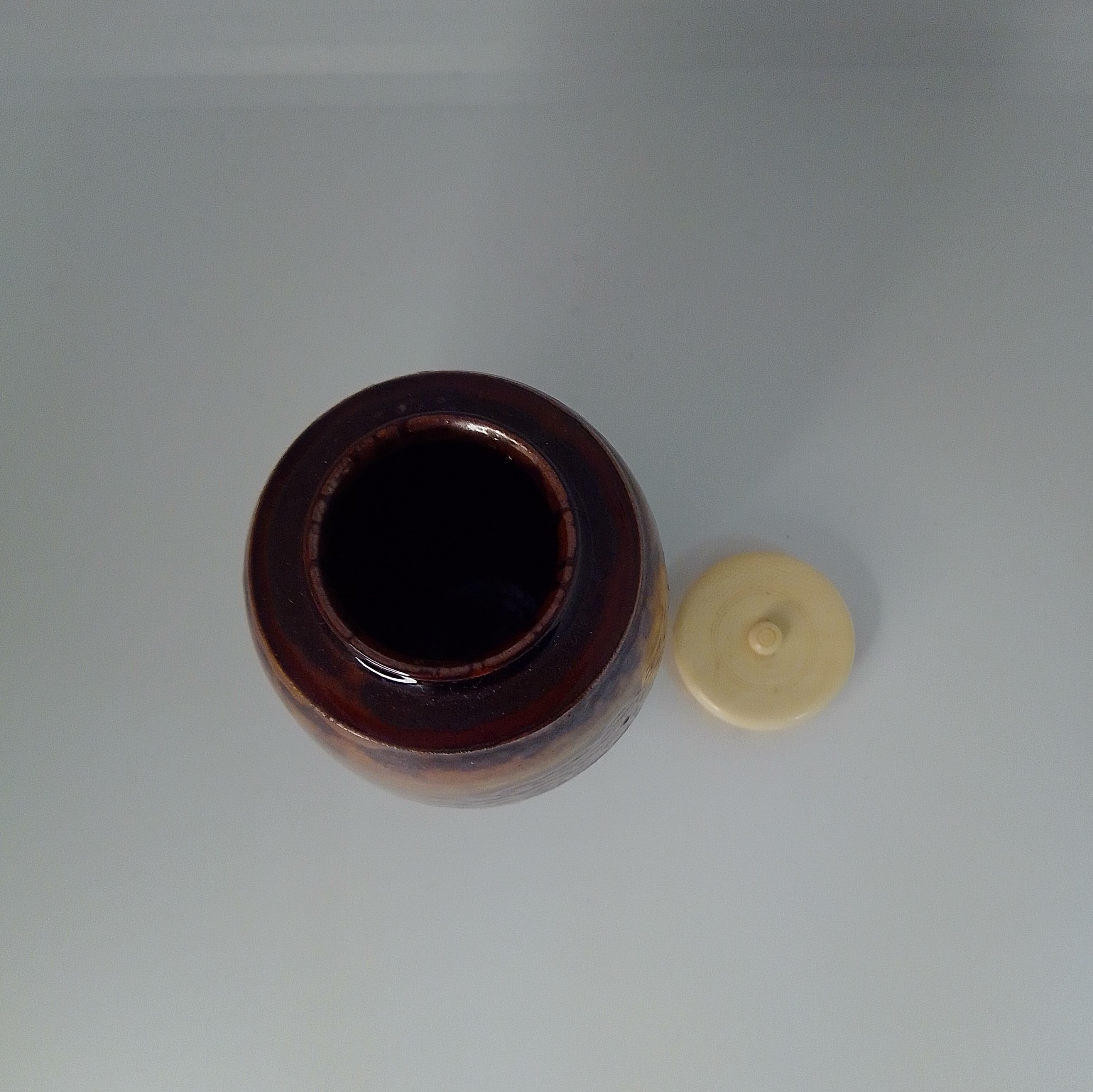 茶入 『出物』 槍の鞘 肩衝写 銘「峯の松風」(仕覆:金剛金襴 茶入 『出物』 槍の鞘 肩衝写 銘「峯の松風」(仕覆:金剛金襴