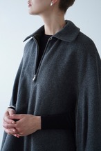 CLANE クラネ　REVERSIBLE BOA MILITARY CAPE COAT