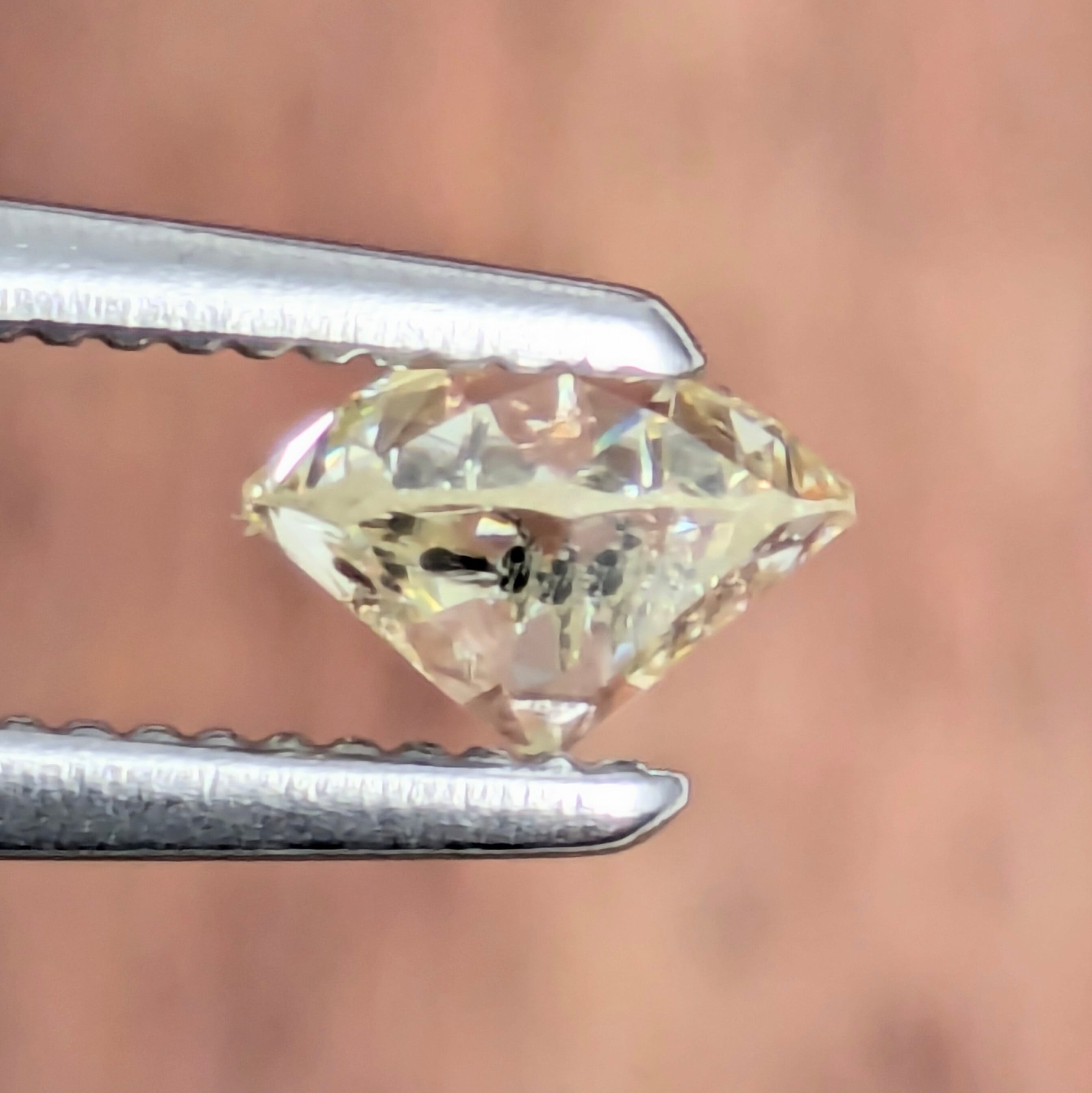 サーキュラーブリリアントカットダイヤルース【0.406ct】PRO207854