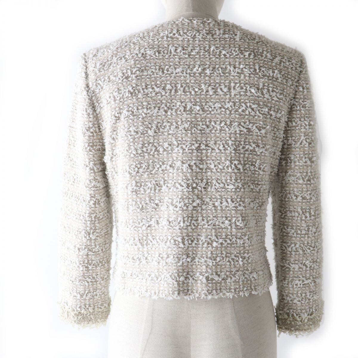 極美品☆正規品 FOXEY フォクシー 33772 ロゴシェルプレート付 極美品☆正規品 FOXEY フォクシー 33772 ロゴシェルプレート付