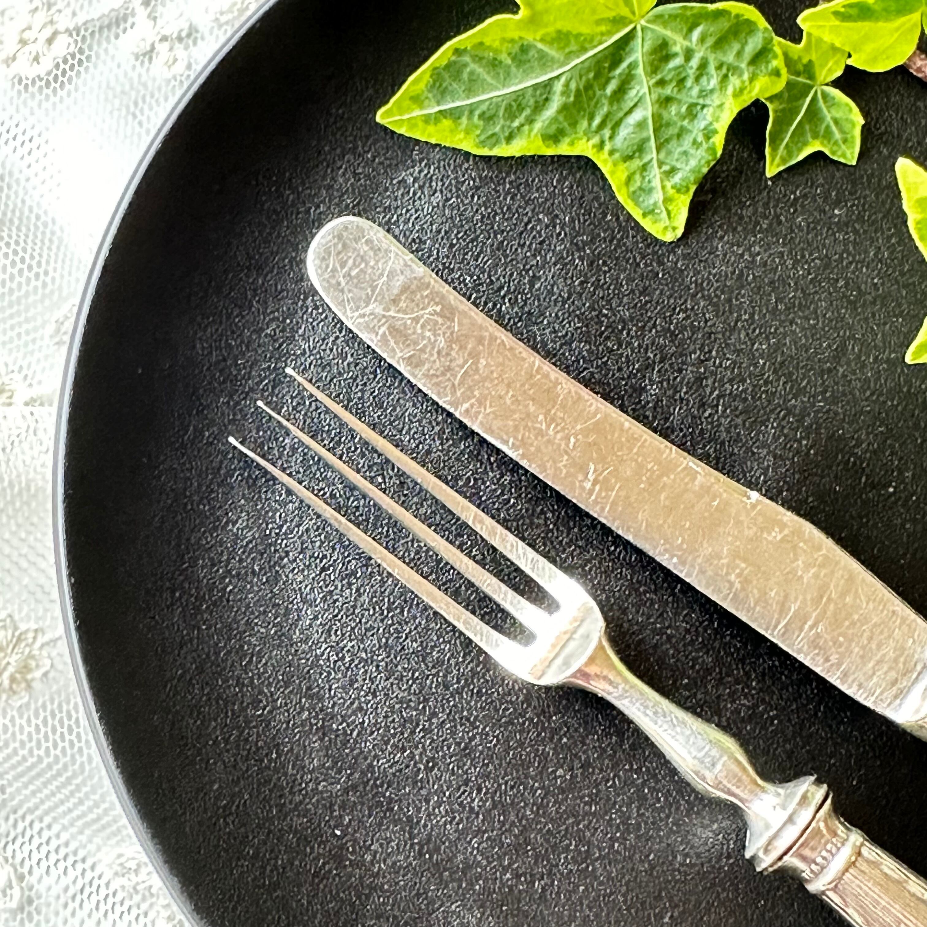 イギリス/純銀/アンティーク/デザート用/カトラリー/ナイフ/フォーク／送料無料 英国アンティーク デザートナイフ&フォーク 白蝶貝 シルバーP