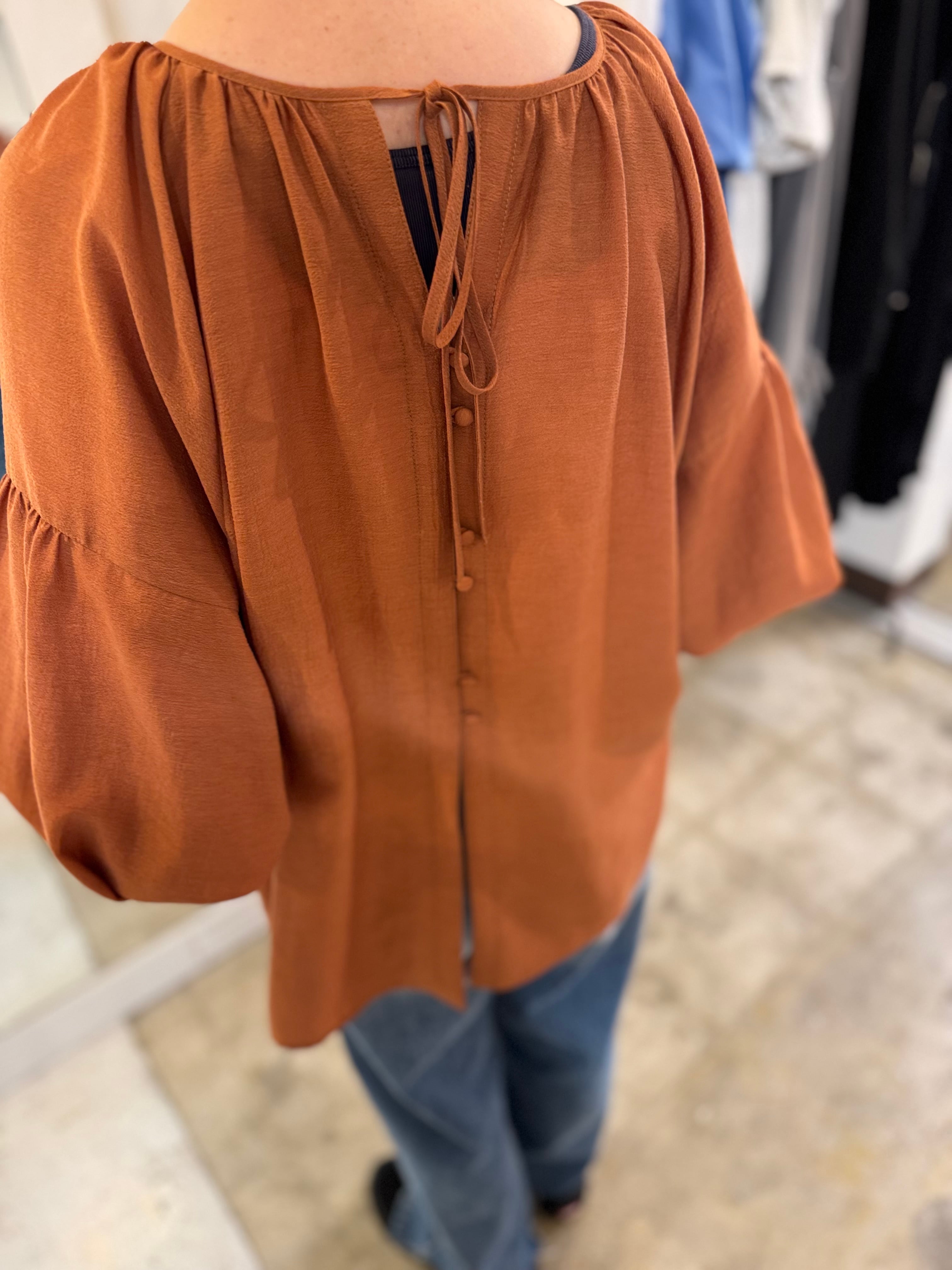 【CHIGNON】ボリューム袖2wayブラウス 1853-379NH