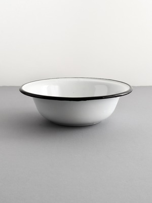 ホーローのボウル 16cm ホワイト ブラックリム / Bowl White with Black Rim 16cm