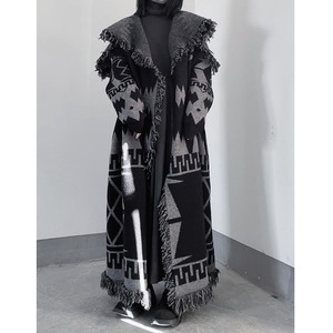 魔女の旅路～風を纏うフリンジニット～M24143