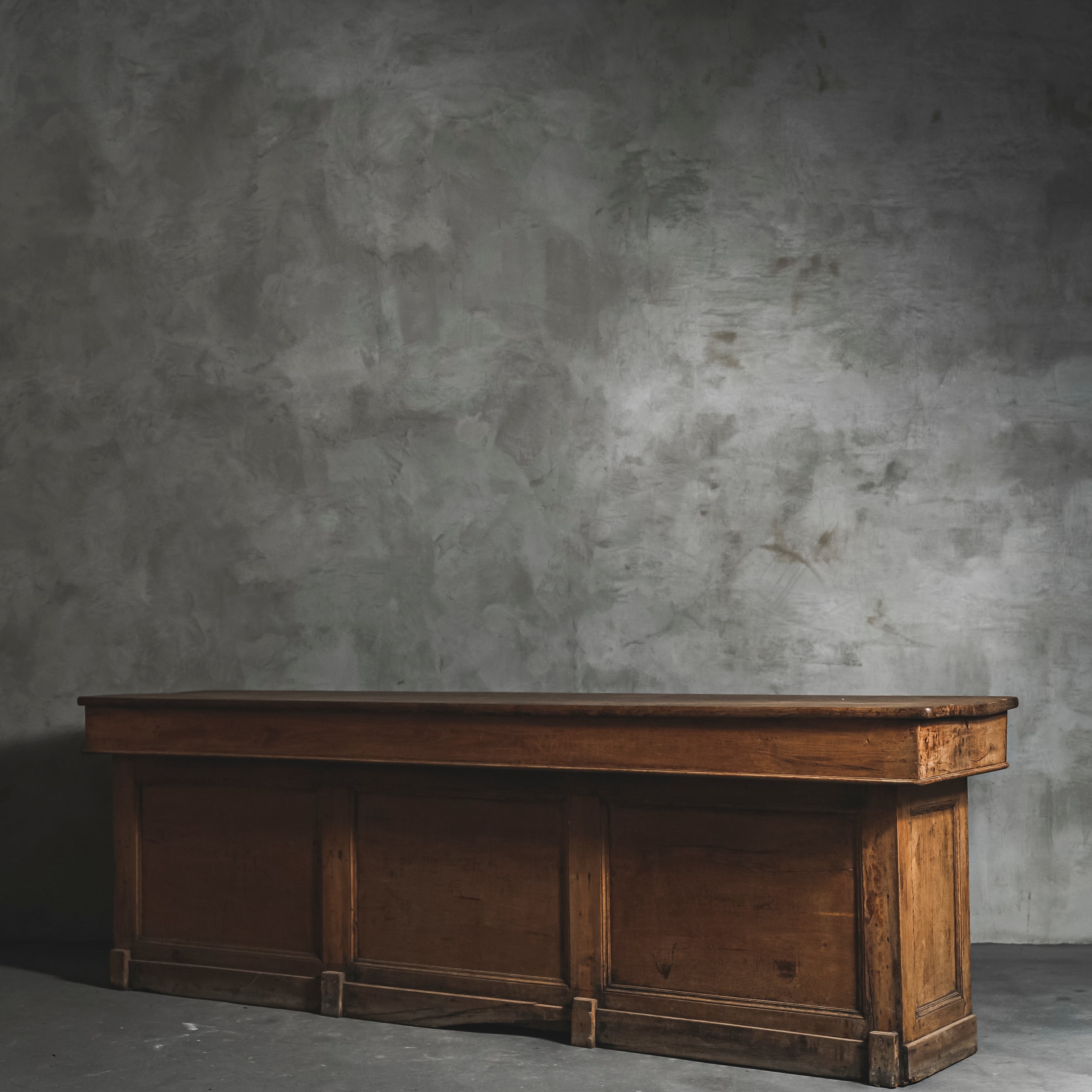 カウンター/アンティークカウンター/店舗什器/空間装飾/スタジオ/収納/ディスプレイ/撮影背景