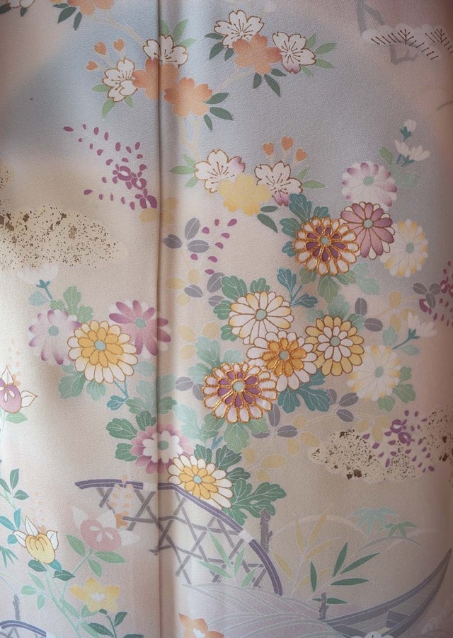 【袷】灰梅地　四季草花文　訪問着