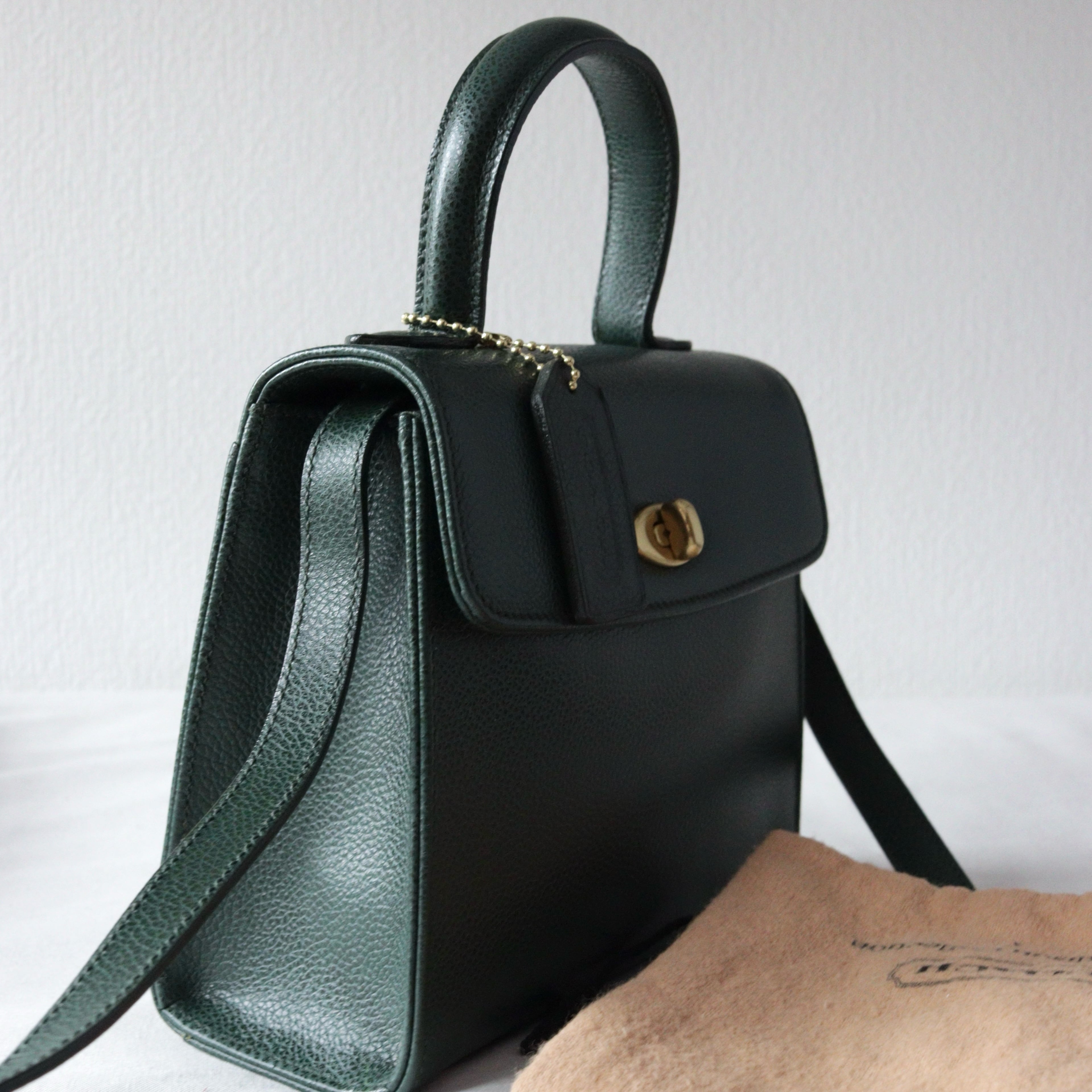 RARE COLOR VINTAGE COACH (OLD COACH オールドコーチ ショルダー