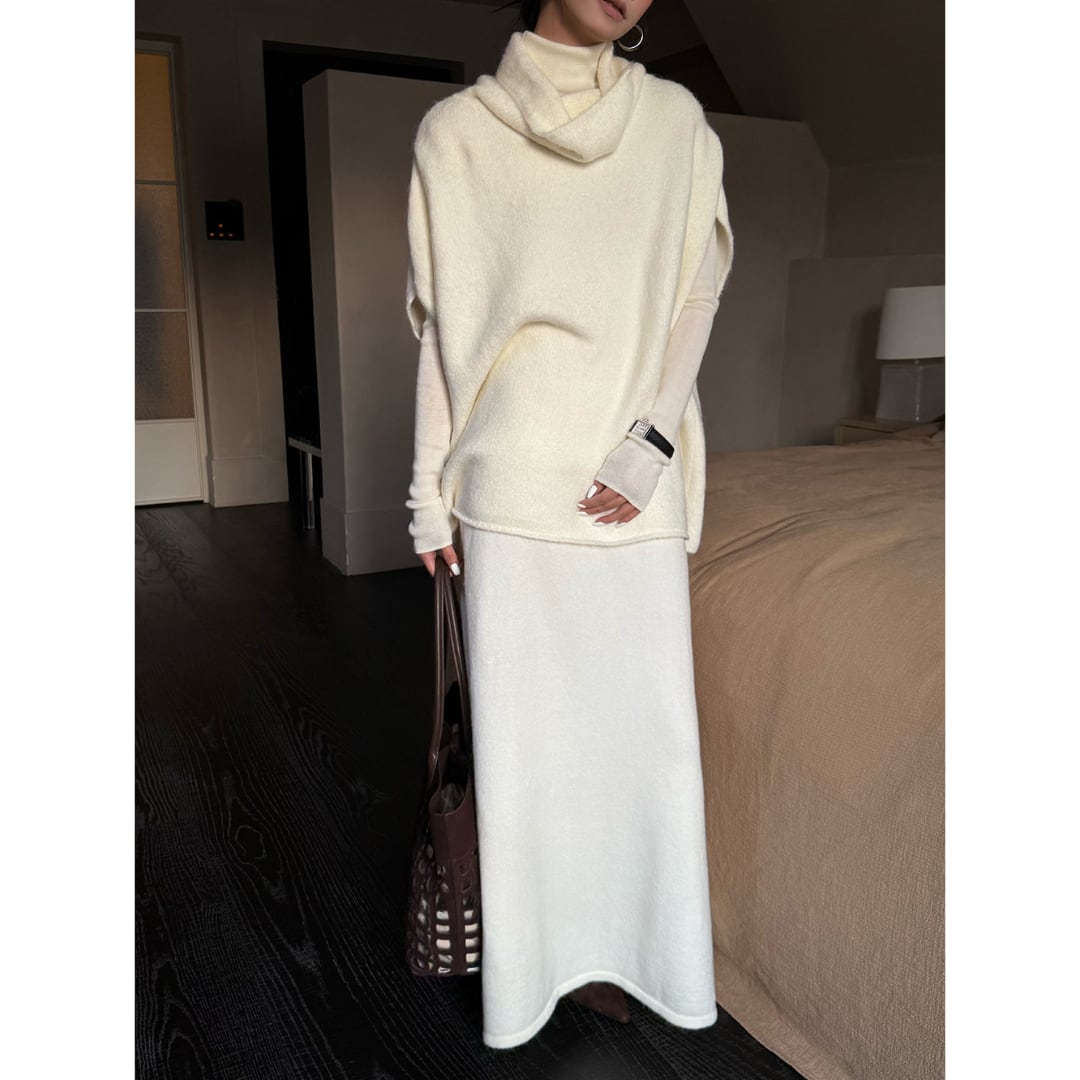 Off turtle knit pullover / Straight knit skirt G915