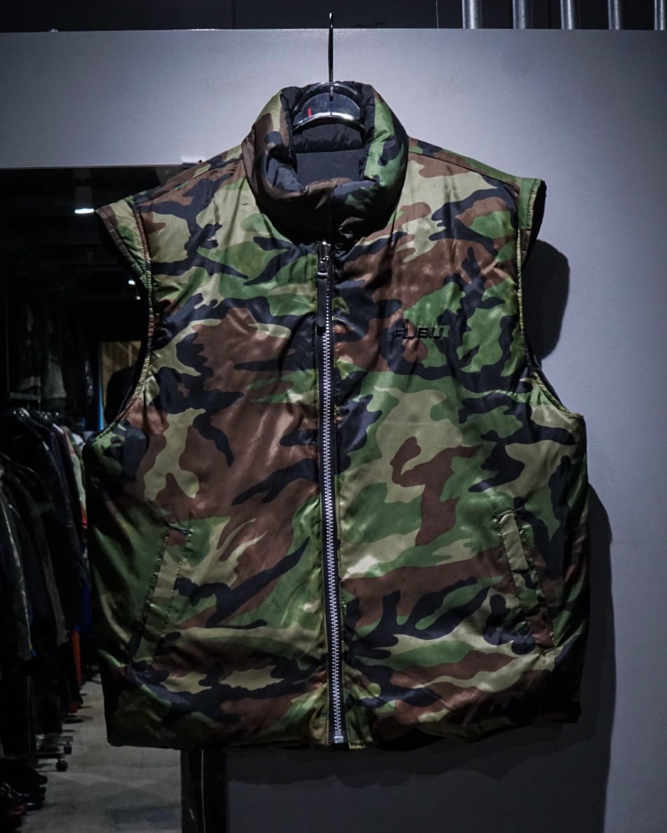 add (C) vintage】“FUBU” Camo × Black Reversible Down Vest | Caka