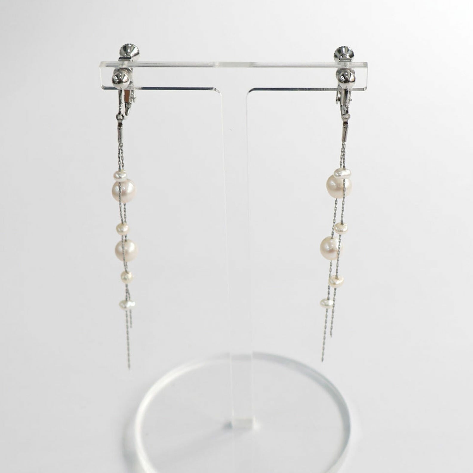 淡水パール　2連　ロングチェーン　ドロップイヤリング　スウィング　アクセサリー　華奢　韓国製