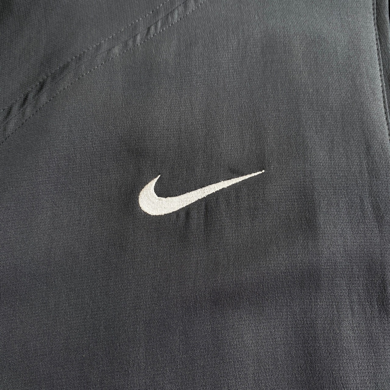 NIKE ナイキ マンチェスターユナイテッド チーム ロゴ 刺繍 スポーツ 