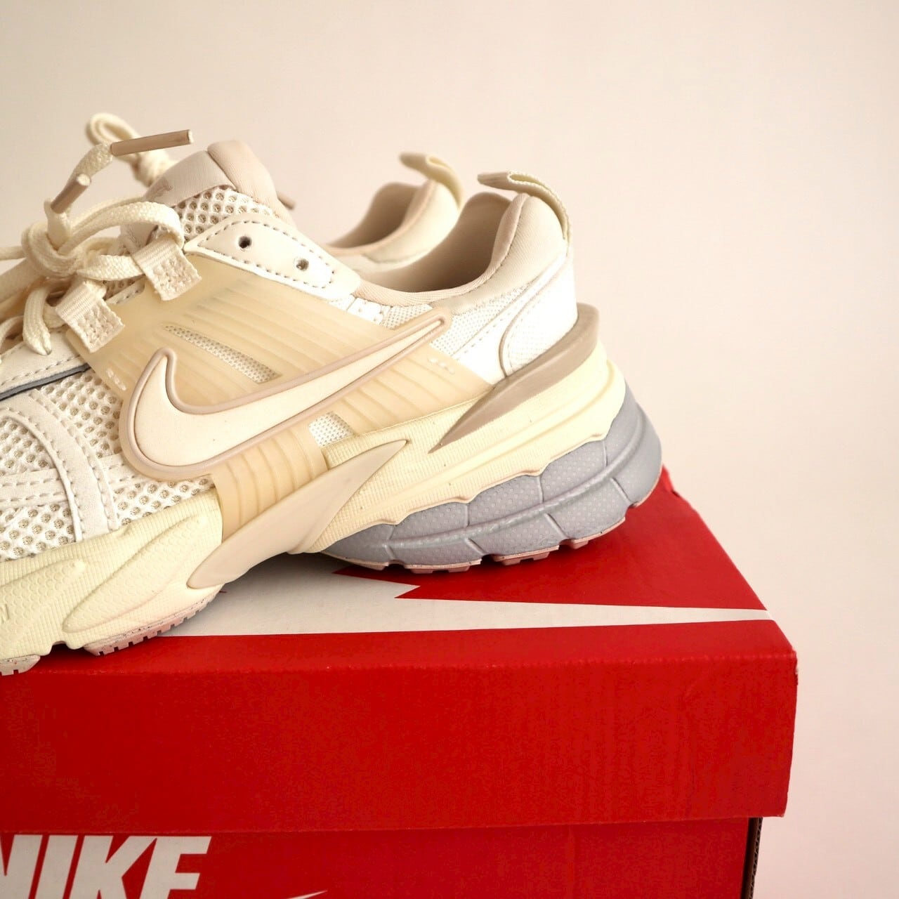 24cm NIKE W V2K RUN | portsidelaboratory STORE