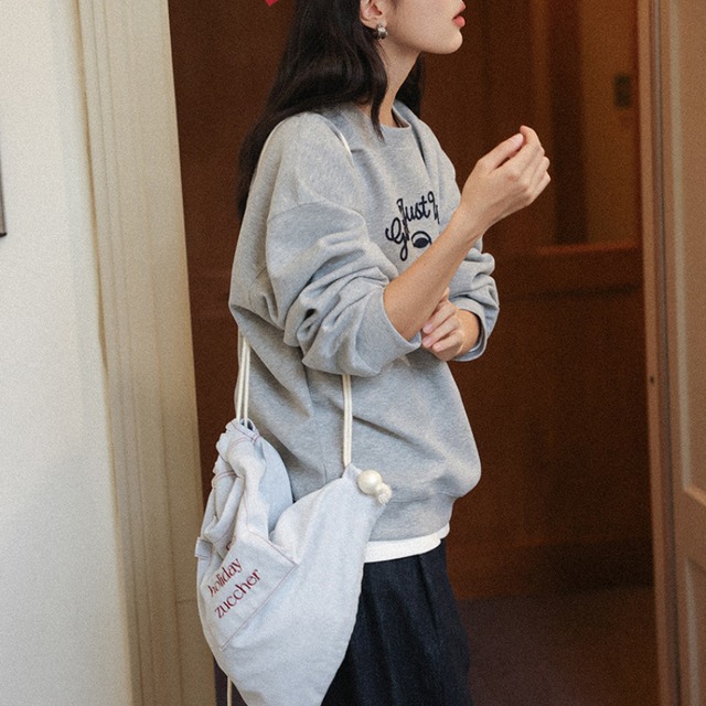 front-embroidery sweatshirt　J00374